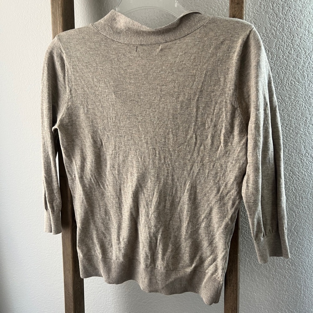 Banana republic blouse - size M - Picture 2 of 9